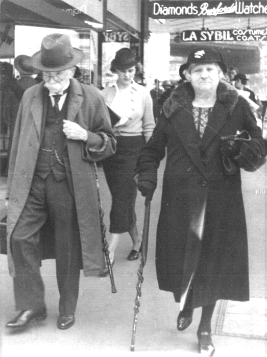 Photograph of Robert and Cordelia Read with their walking sticks